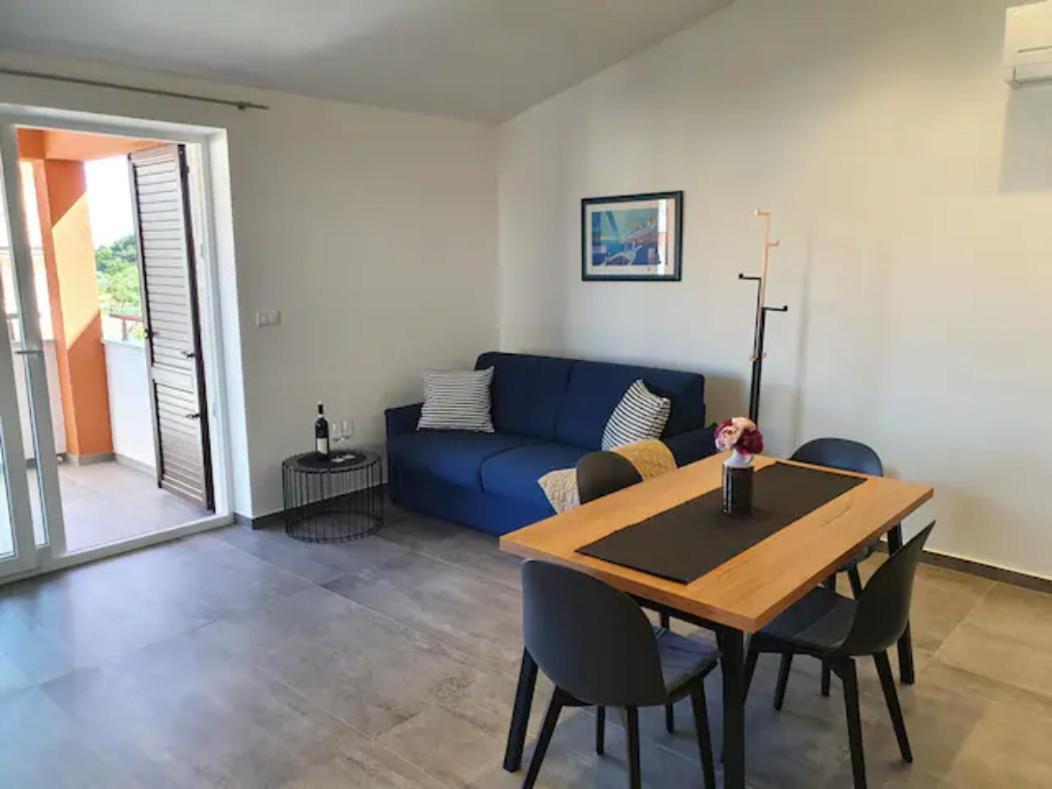 Modern Apartment Ana Premantura Eksteriør billede