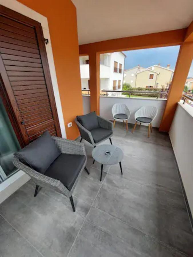 Modern Apartment Ana Premantura Eksteriør billede